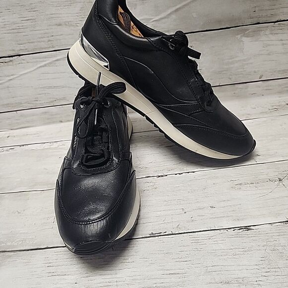 Michael Kors Allie Stride Trainer Smooth Leather Black Sneakers Women's 9.5M - Picture 7 of 11